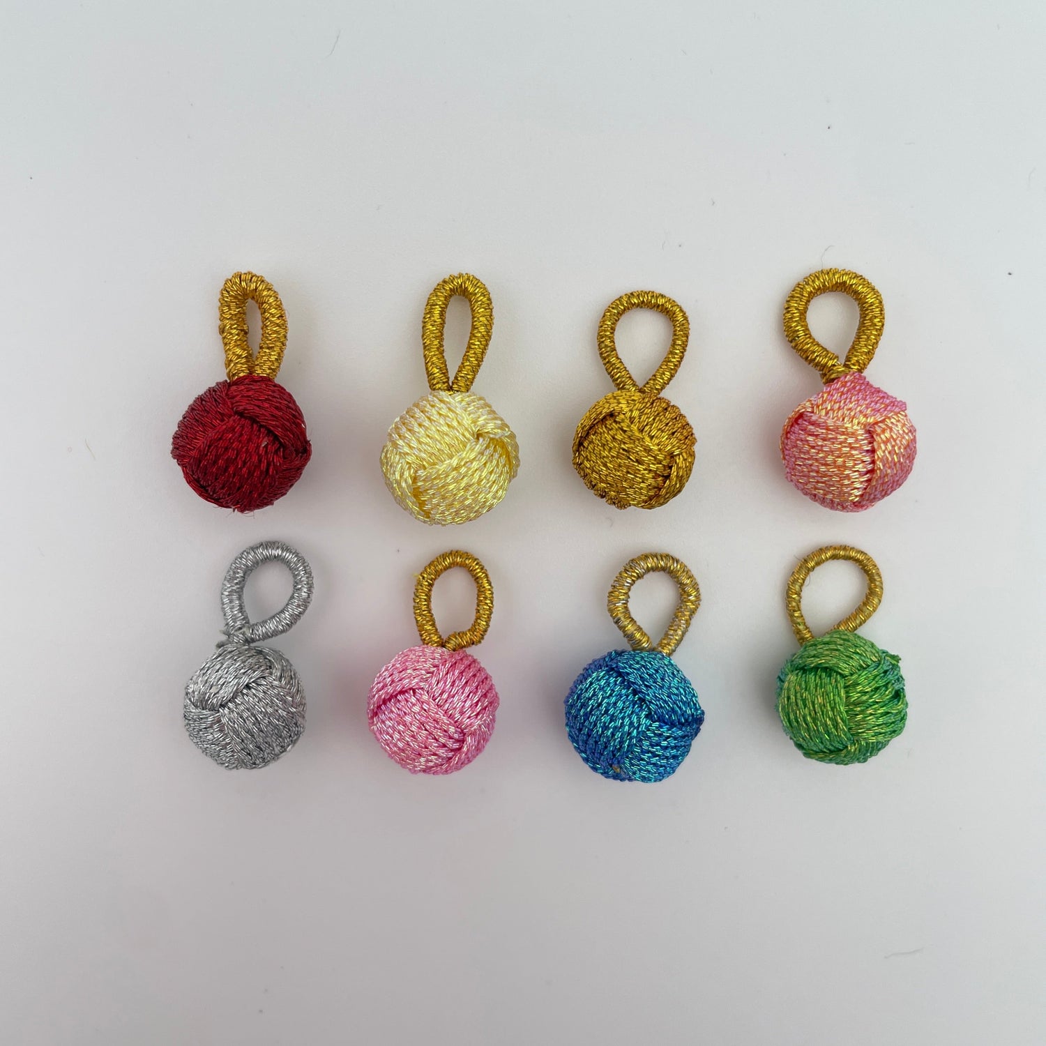 Vedhæng/Charms