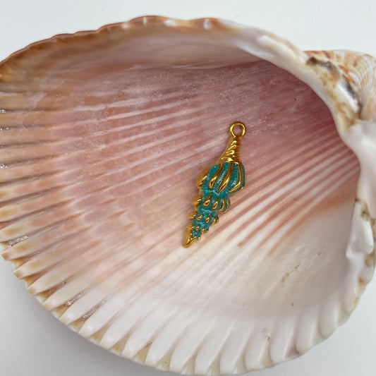 Konkylie vedhæng/charm, blå 37x13mm, nikkelfri, til smykker