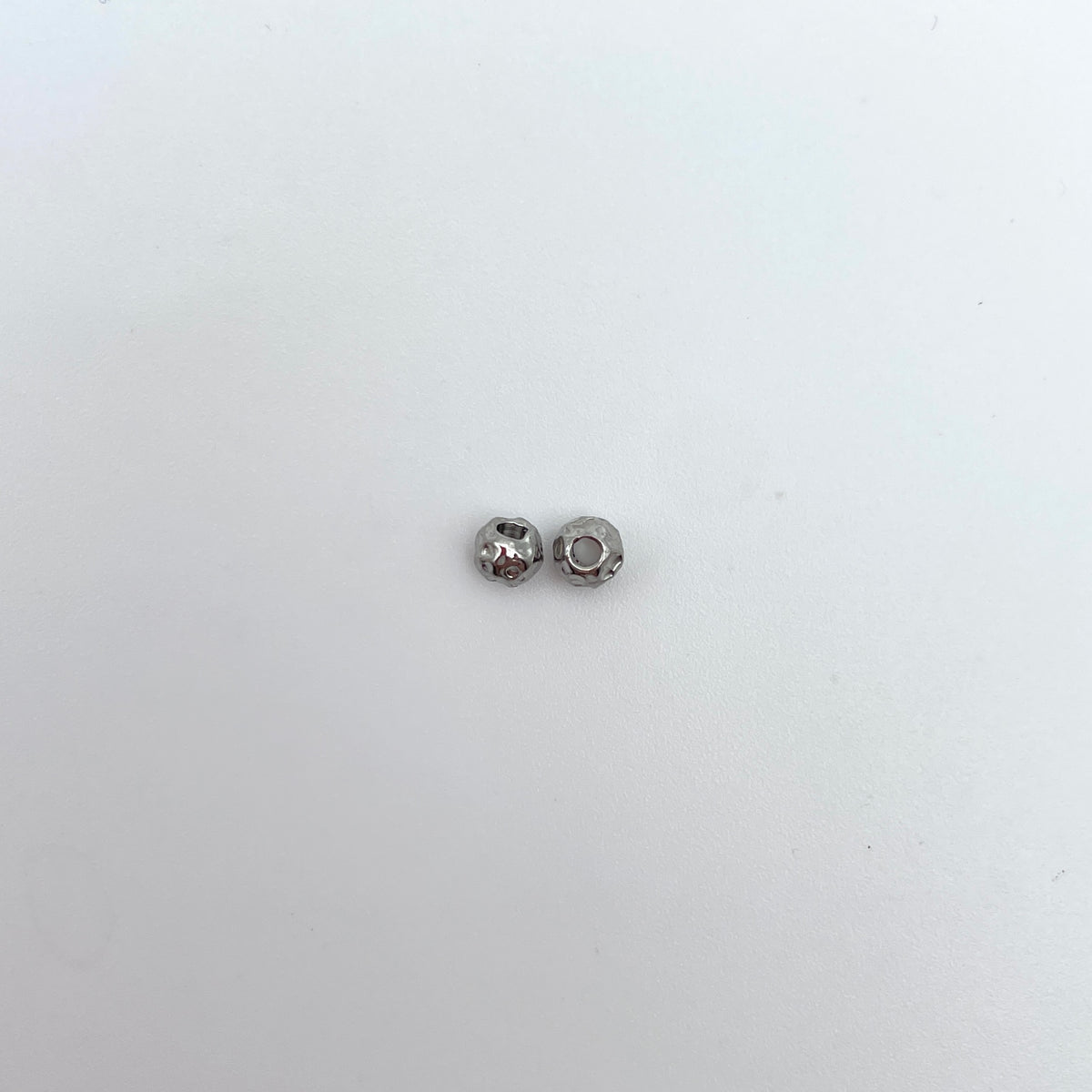 Metalperle/spacer 4 mm med hul på 1,5 mm, nikkelfri, til smykker – Sølv