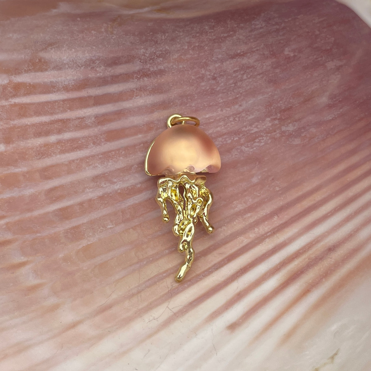 Vandmand vedhæng/charm, guld, nikkelfri, 25 x 13 mm, i 3 farver til smykker – Lyserød
