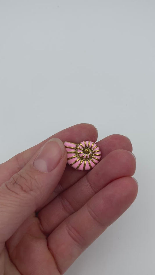 Konkylie vedhæng/charm, guld, nikkelfri, 19 x 15 x4 mm, i 3 farver til smykker